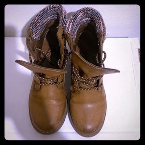 Girls boots